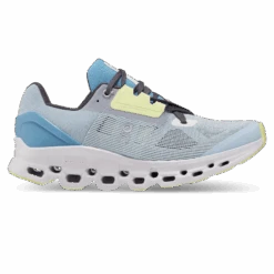 On Women’s Cloudstratus (Chambray/Lavender)